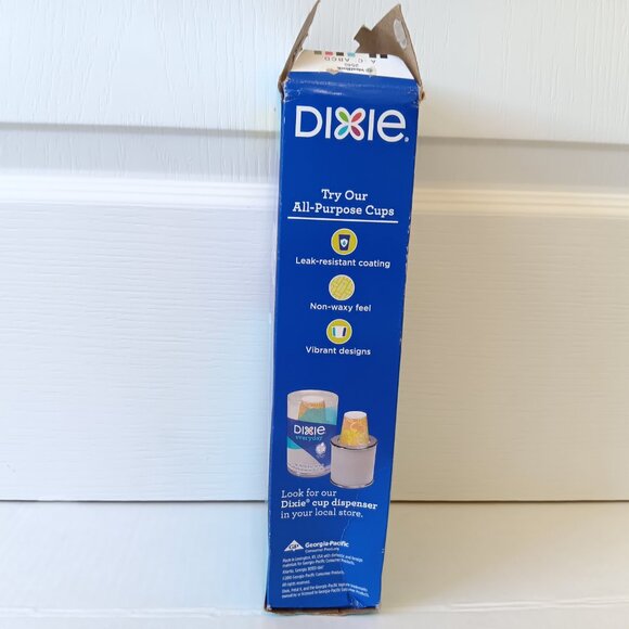 Dixie Everyday Decorate 3.0 oz Paper Cups Green/Blue and Holder - 246 Cups Total - Picture 4 of 15